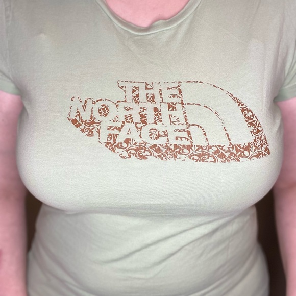 The North Face tee shirt - Picture 2 of 5